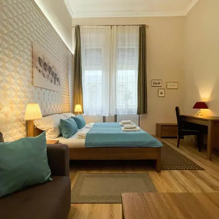 Abt アパート ブダペスト